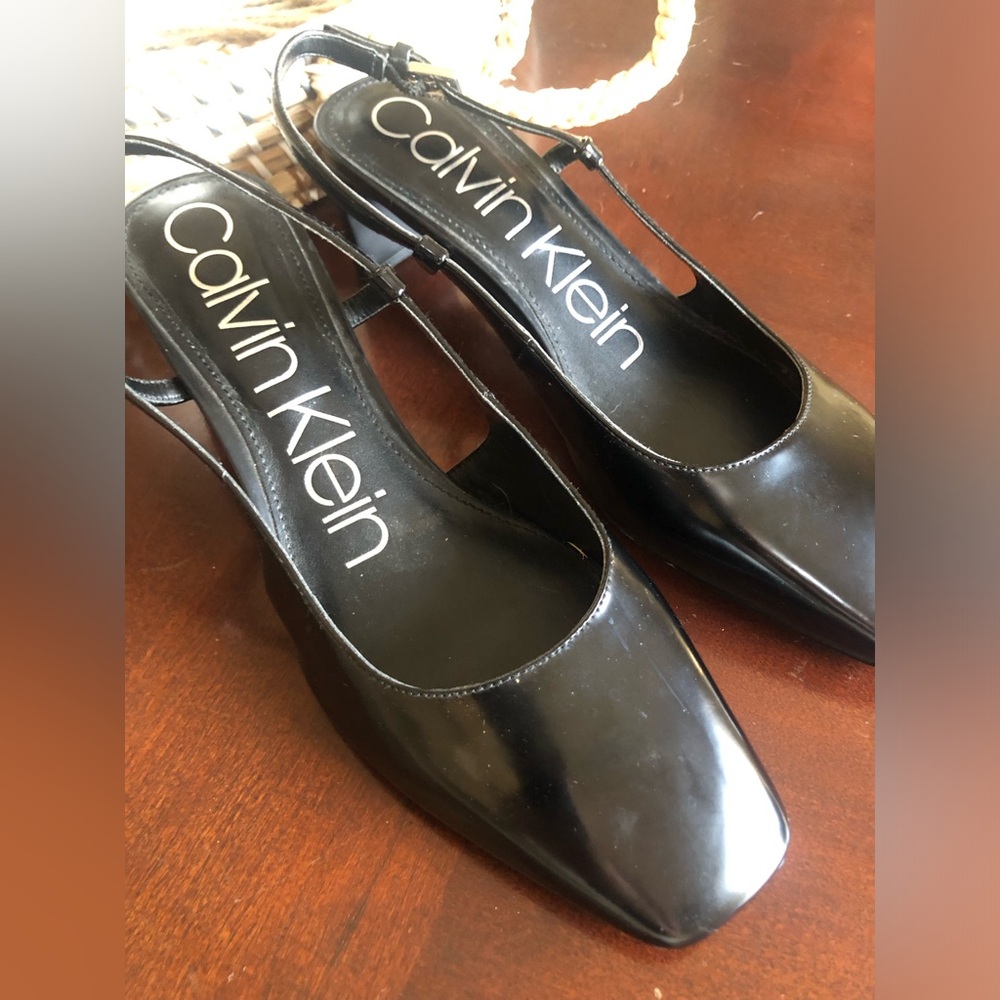Calvin Klein Glossy Black Slingback block heels - Picture 8 of 8